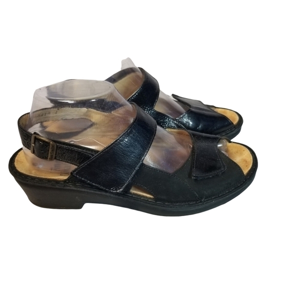 Finn Comfort black ankle strap sandals - Picture 1 of 10